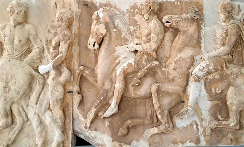 Όταν οι Αρχαίες Ρίζες Γίνονται Σύγχρονη Τέχνη: Πώς Εμπνεόμαστε από την Ελληνική Κληρονομιά
